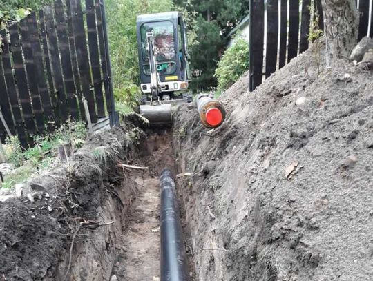 Robią przyłącza do kanalizacji