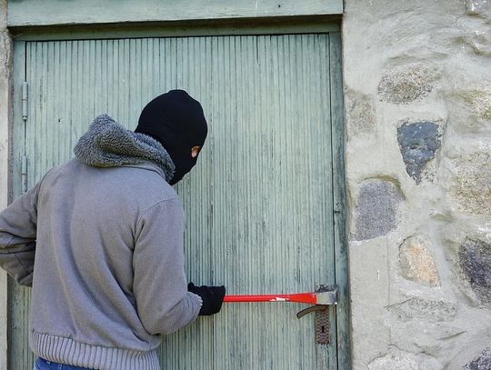 Zadbajcie o bezpieczeństwo domów i mieszkań na święta!