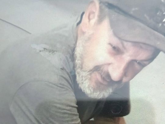 Zaginął 47-letni Sebastian Michałek. Policja w Krasnymstawie apeluje o pomoc w poszukiwaniach