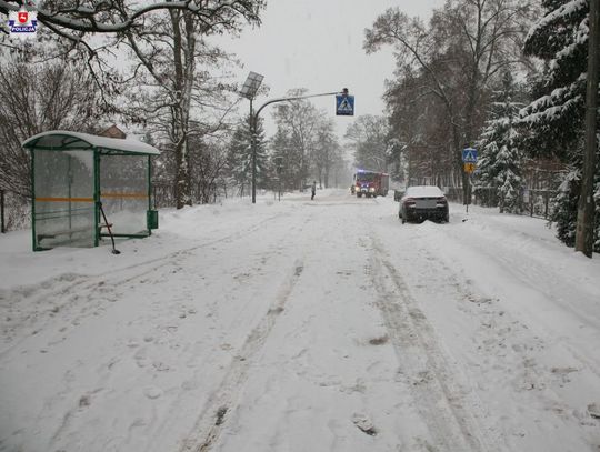 Zatrzymali kierowcę busa. Czy to on potrącił 14-latkę na przejściu?