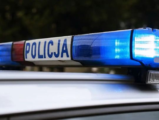 Zderzenie dwóch aut i ciągnika w Bukowej Wielkiej. Poszkodowana kobieta zabrana do szpitala