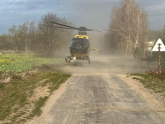 Zderzenie nastoletnich motocyklistów. Po 14-latka wezwano lotnicze pogotowie