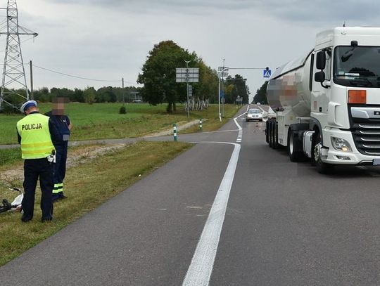 Zderzenie rowerzysty z ciężarówką! Kierowca nagrał ten niebezpieczny moment [FILM]