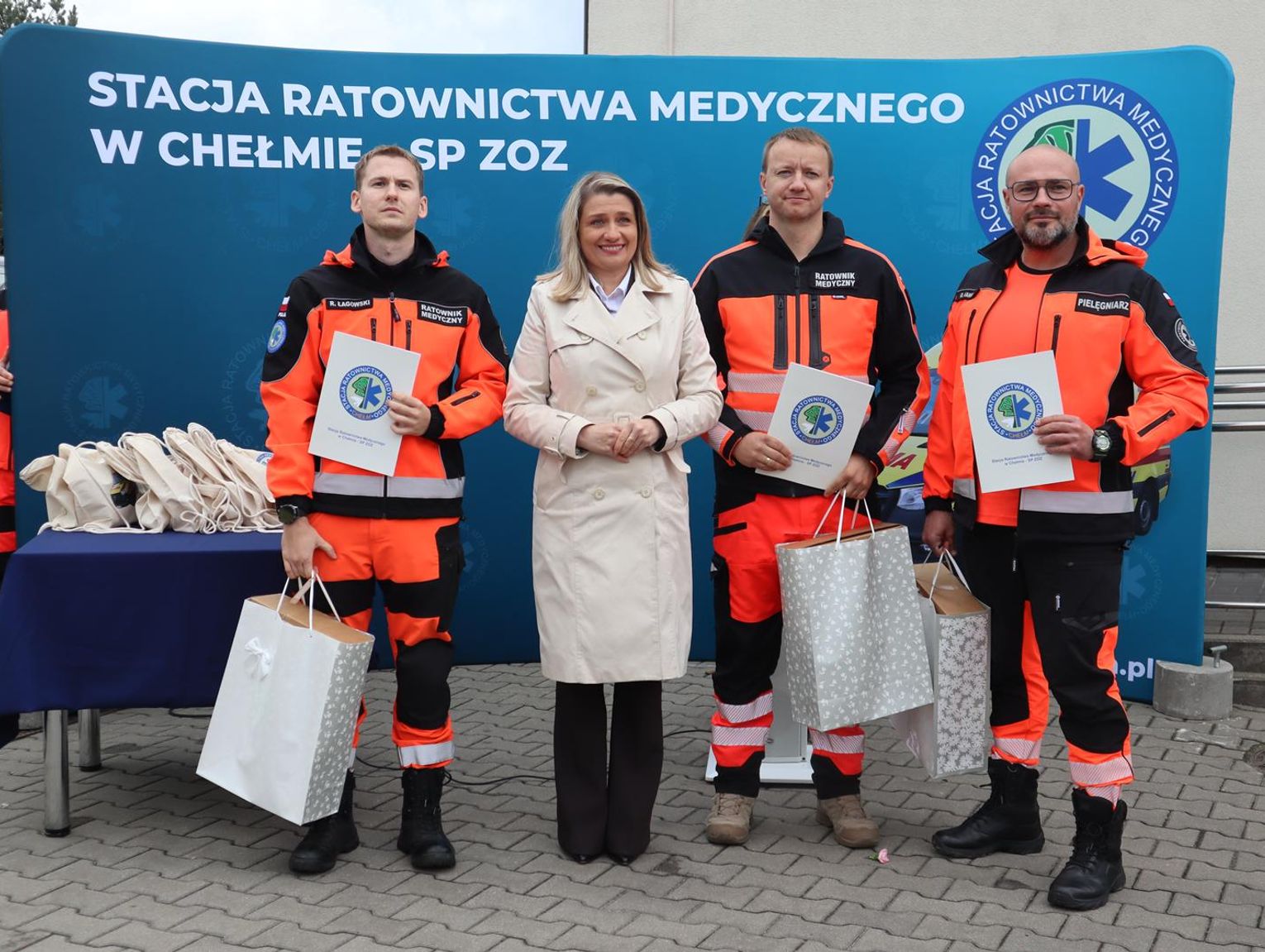 25 lat Stacji Ratownictwa Medycznego w Chełmie. Jubileusz i dwie nowe karetki [ZDJĘCIA]