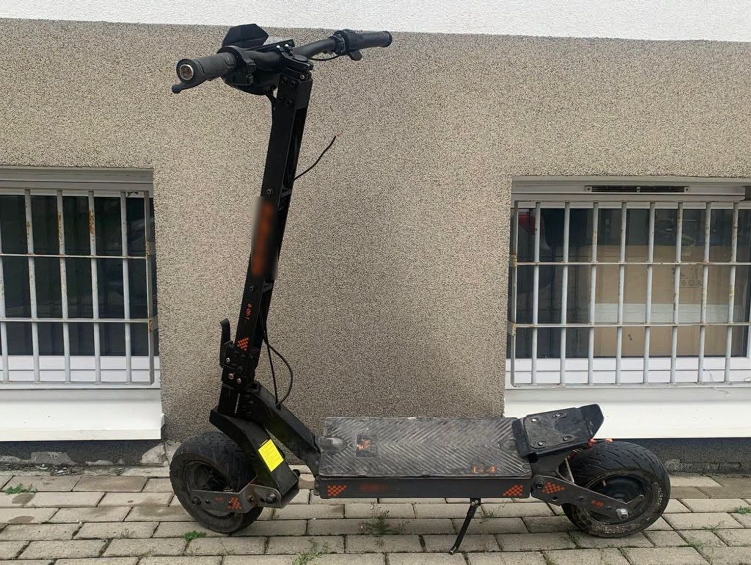 44-latek usłyszał zarzut po kradzieży hulajnogi elektrycznej w Chełmie