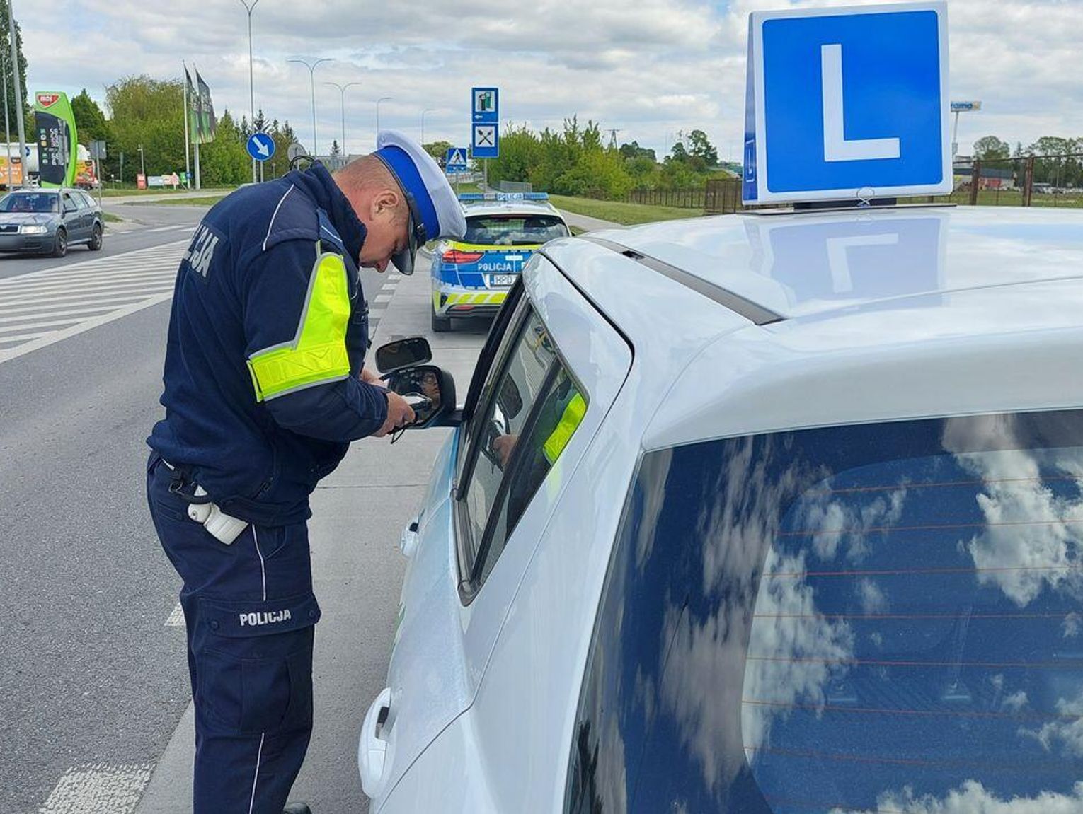 Chełm. Auta do nauki jazdy pod lupą policji. Jeden z instruktorów nie miał uprawnień