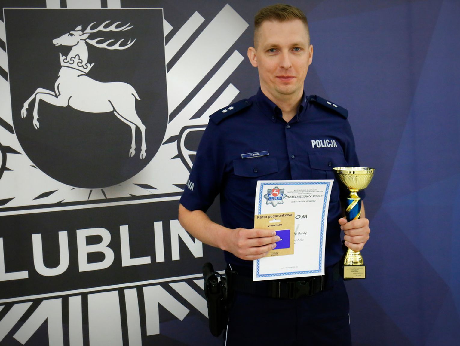 Chełmski policjant na podium. Sukces w prestiżowym konkursie „Dzielnicowy Roku” [ZDJĘCIA]