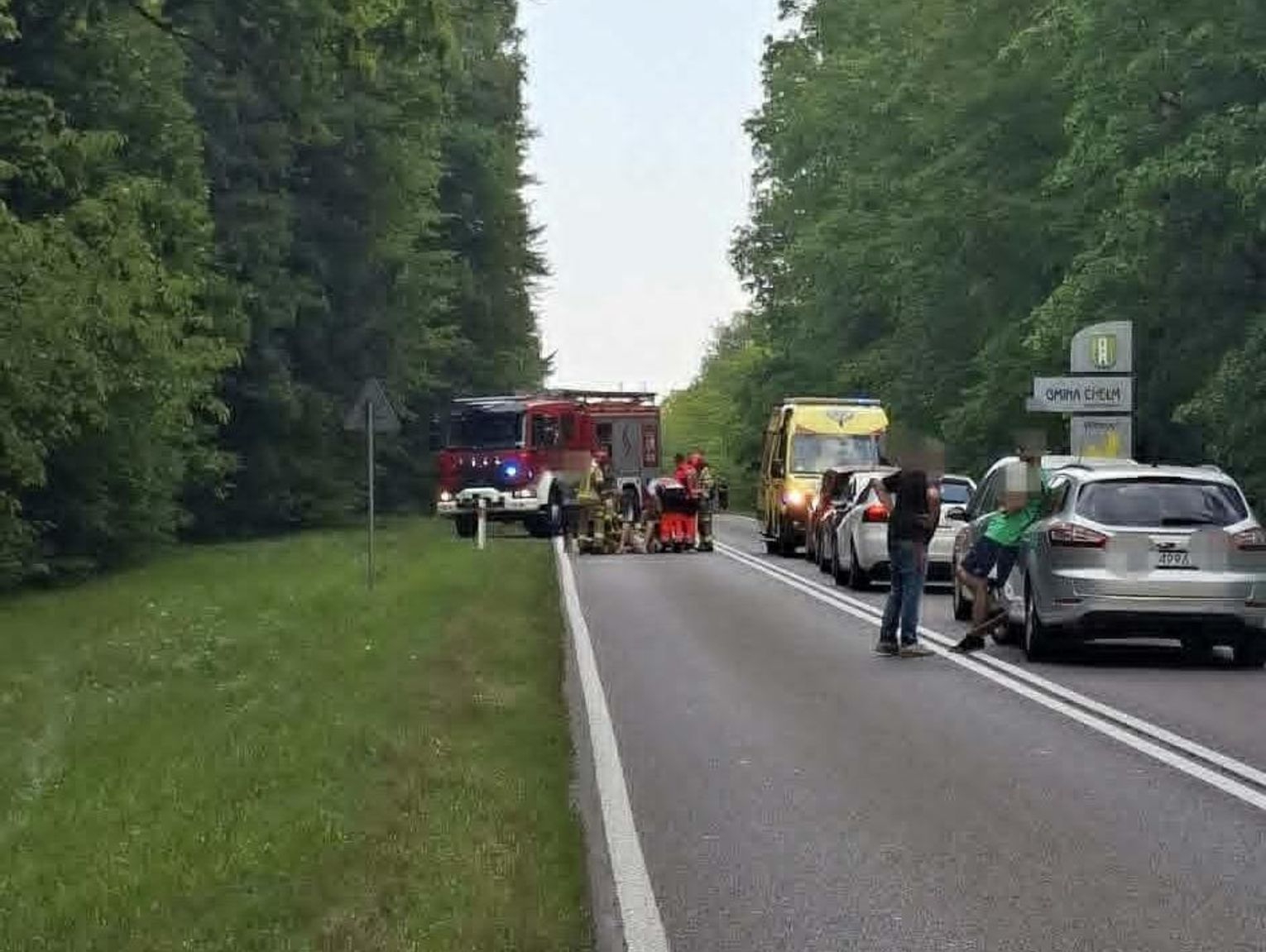 Czołowe zderzenie w Rudce. Ranny motocyklista trafił do szpitala