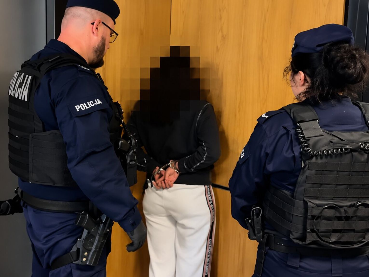 Czwarty atak w cztery dni. Policja zostaje w szkołach bezterminowo