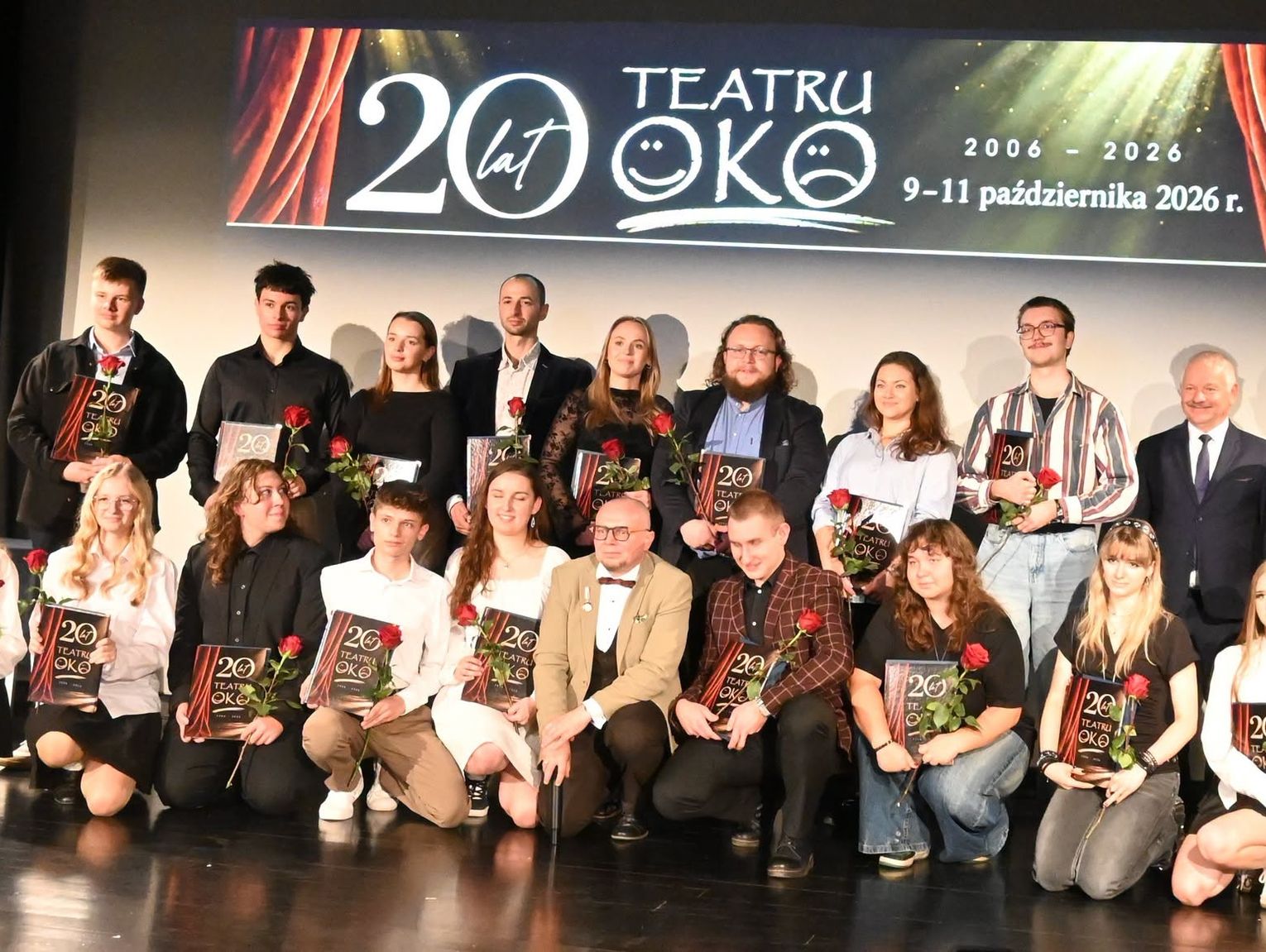 Dwie dekady wnikliwego „OKA”. Jak w Rudzie-Hucie wyrosła teatralna „szajka” [ZDJĘCIA]