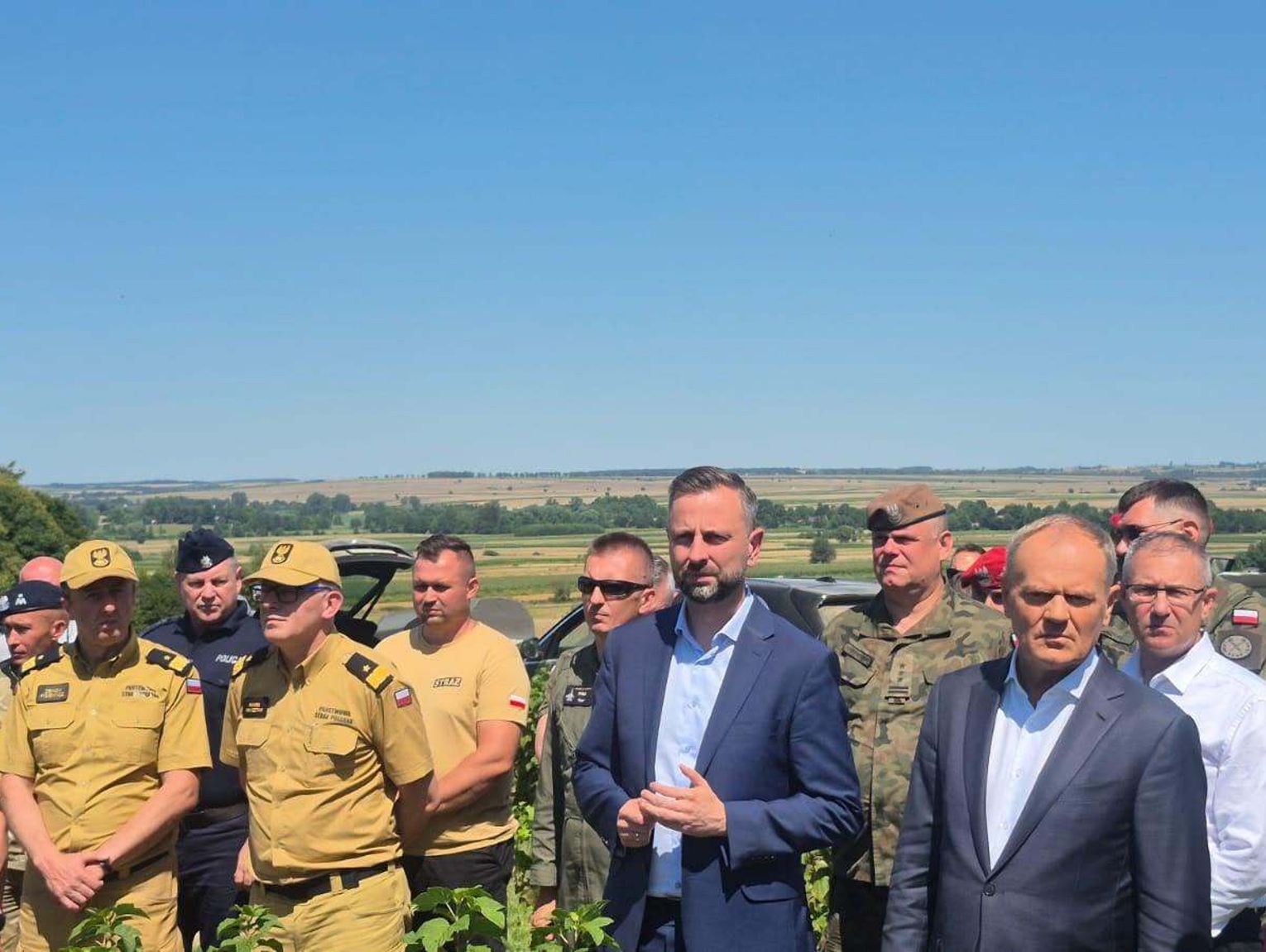 Dziesięciometrowy krater i akcja na polu rzepaku! Po wybuchu pocisku w gminie Turobin