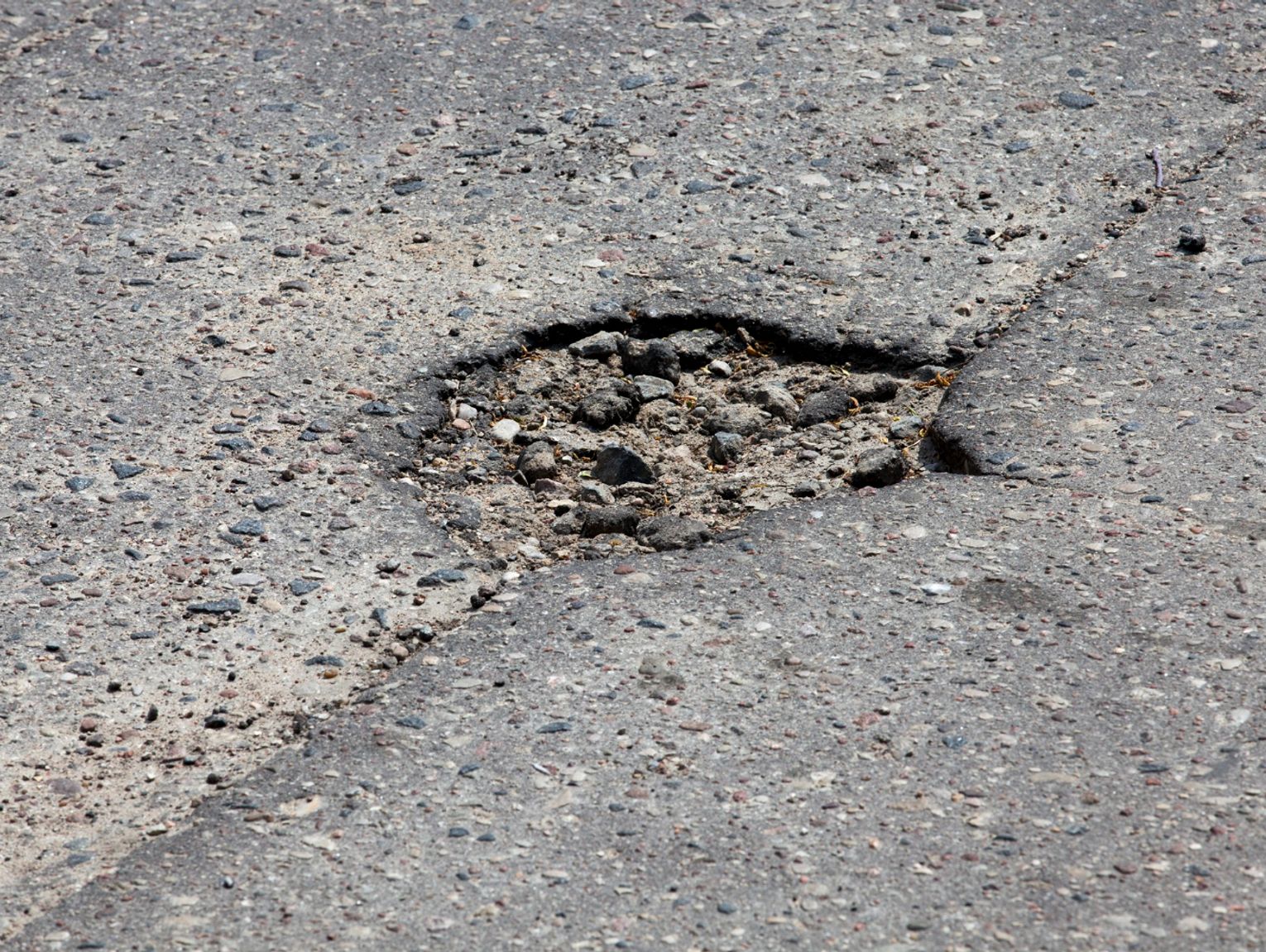 Dziurawe drogi pod lupą radnej. Znamy plany ratusza w sprawie trzech ulic w Chełmie