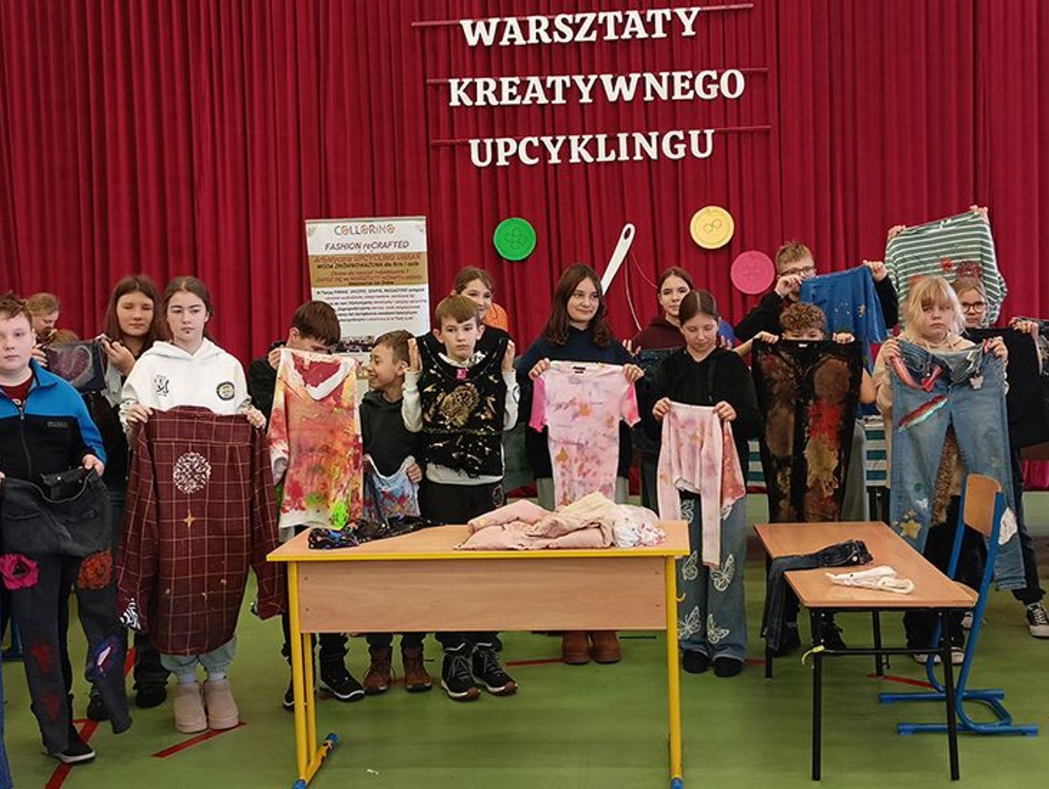 Gm. Chełm. Gospodarności i kreatywności nauczyli się na ubraniach