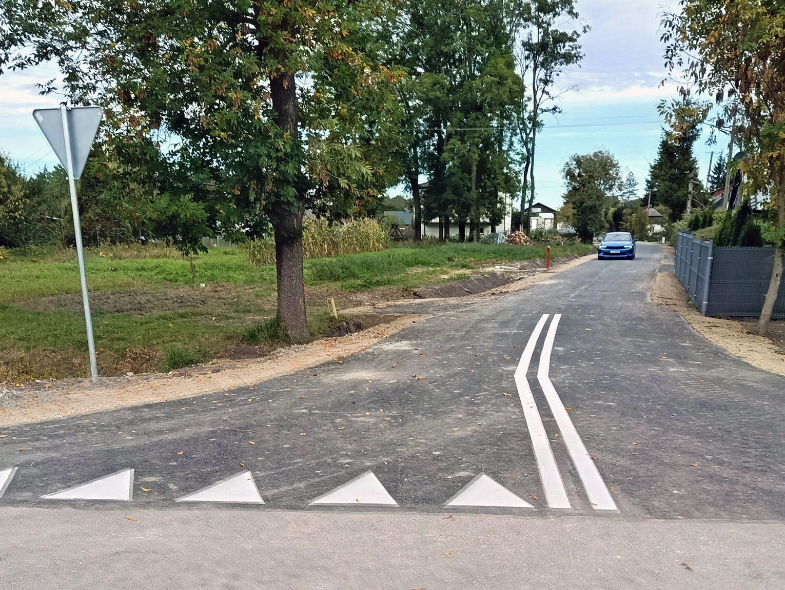 Gm. Dorohusk. Odebrali nowe drogi. Mieszkańcy powinni być zadowoleni