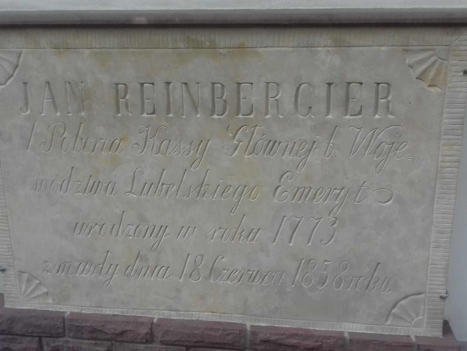 Gm. Dubienka. Przywrócili pamięć o bohaterze insurekcji. Płyta nagrobna Jana Reinbergera odnowiona
