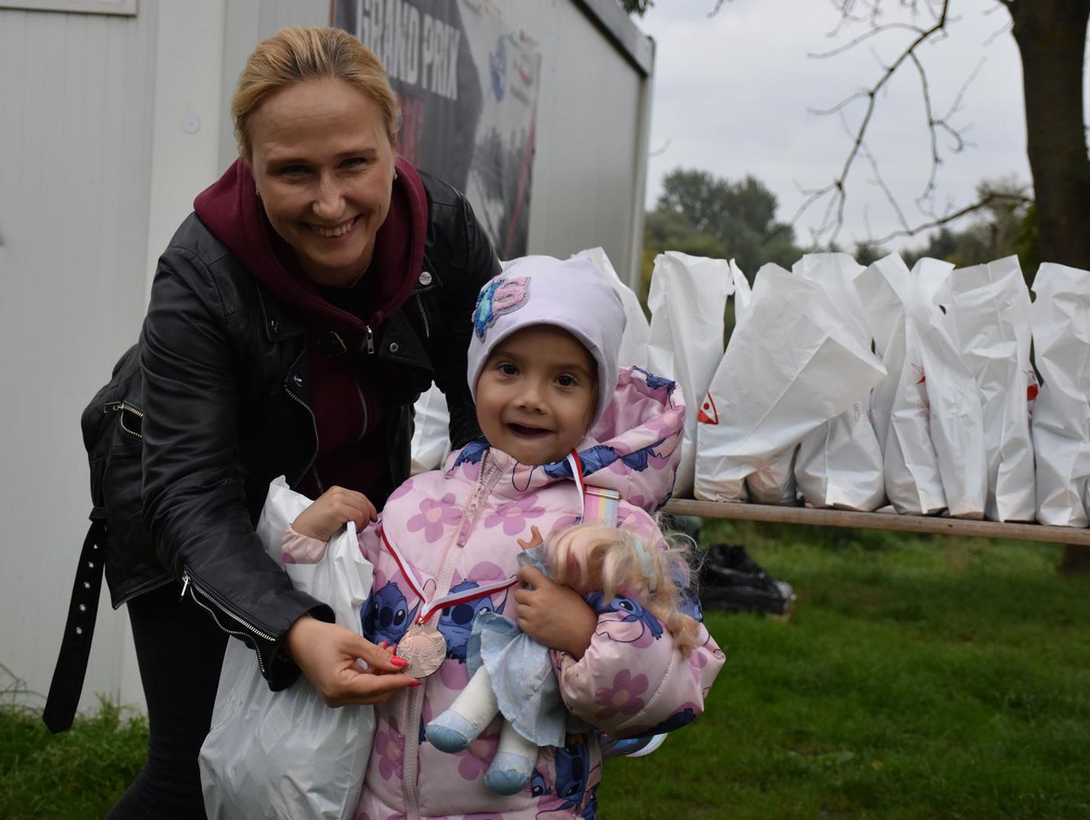Gm. Fajsławice. Jesienna rywalizacja nad wodą. Młodzi wędkarze walczyli o „Puchar Jesieni” [GALERIA ZDJĘĆ]