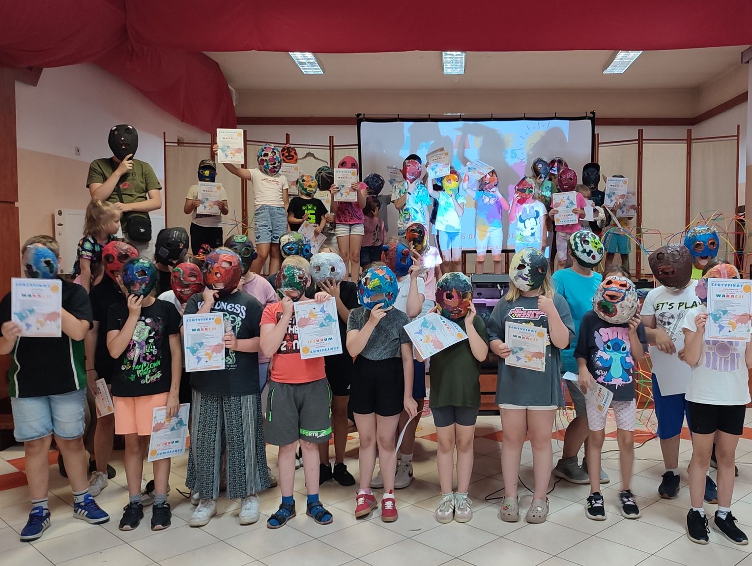 Gm. Hanna: Przemierzyli różne kontynenty, otrzymali certyfikat podróżnika [ZDJĘCIA]