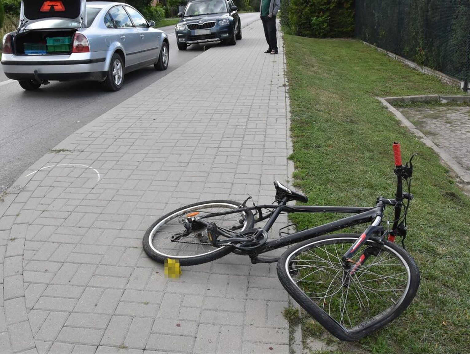 Gm. Izbica. 14-letni rowerzysta zderzył się z samochodem. Nie ustąpił pierwszeństwa