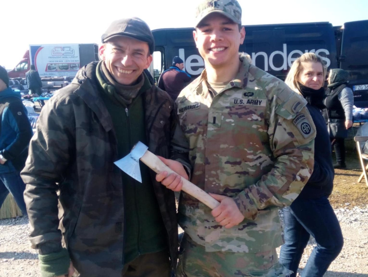 Gm. Izbica. Jak siekiera, to tylko od Pawłowskiego. Żar kowalskiego paleniska nie wygasł tutaj od 100 lat