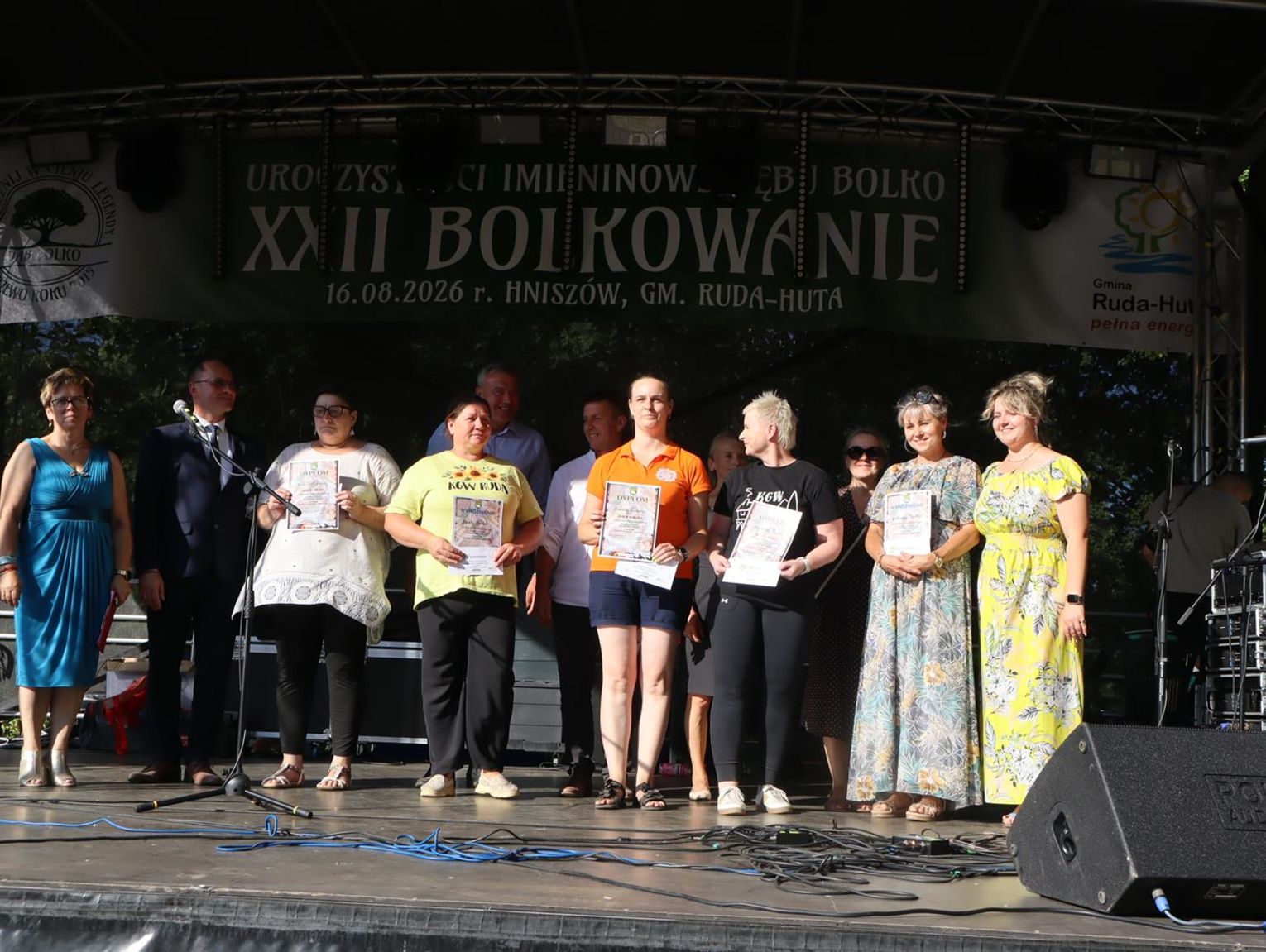 Gm. Ruda-Huta. Nabużańskie smaki na imieninach dębu Bolko Gospodynie opowiedziały o swoich potrawach [WYNIKI, ZDJĘCIA]