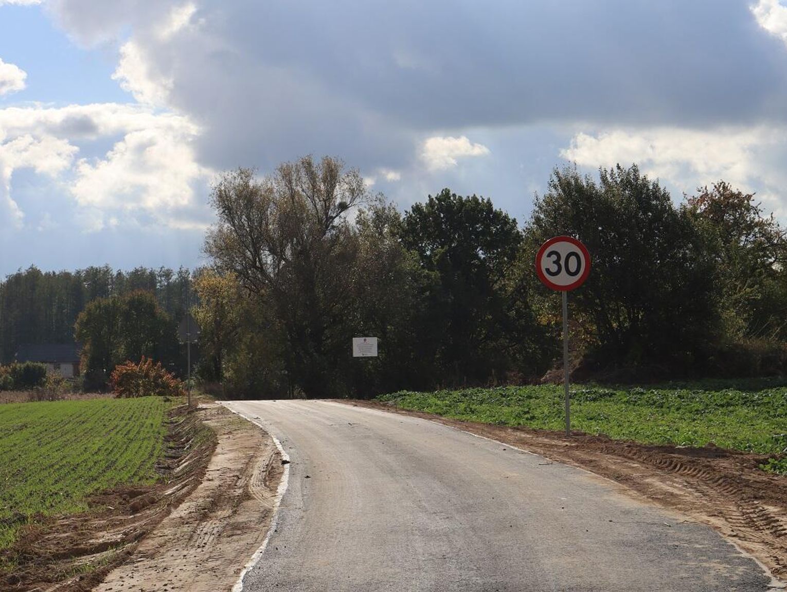 Gm. Rudnik. Nowa droga do gruntów rolnych w Mościskach już gotowa