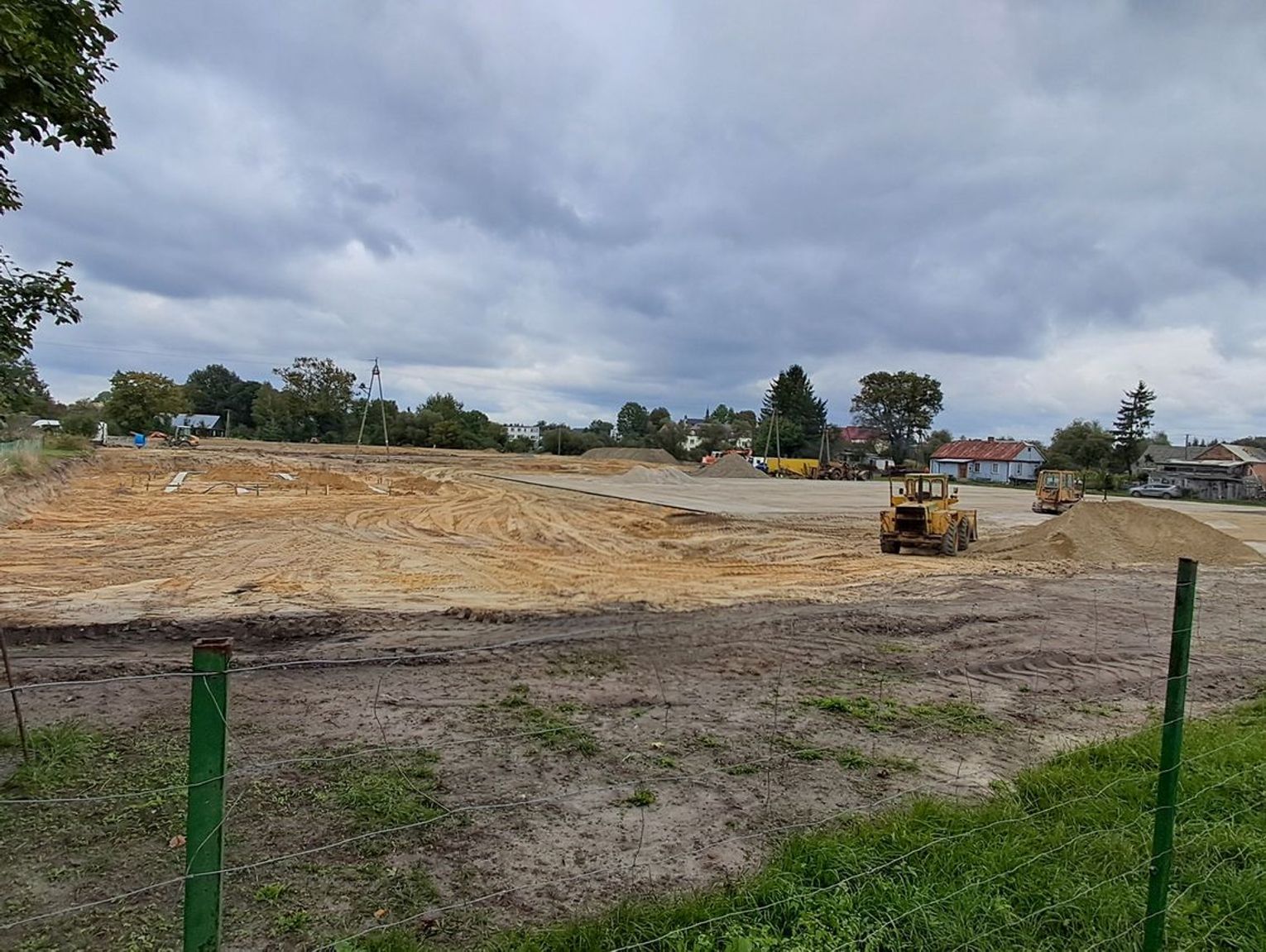 Gm. Sawin. Czy sportowa baza powstanie na czas? Na razie idzie jak po grudzie