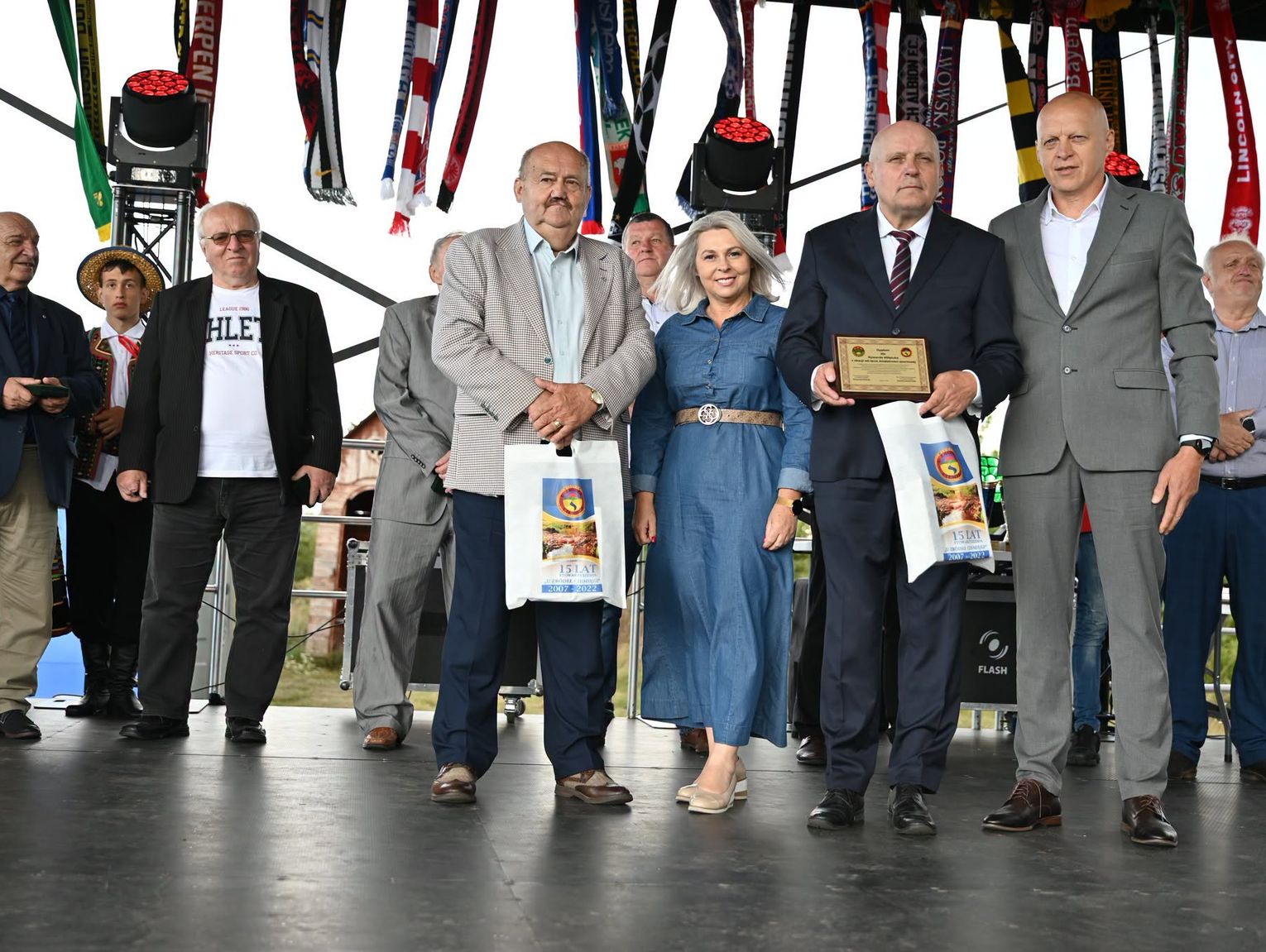 Gm. Włodawa. Podczas jubileuszu Ludowych Zespołów Sportowych wyróżniono 43 osoby [ZDJĘCIA]