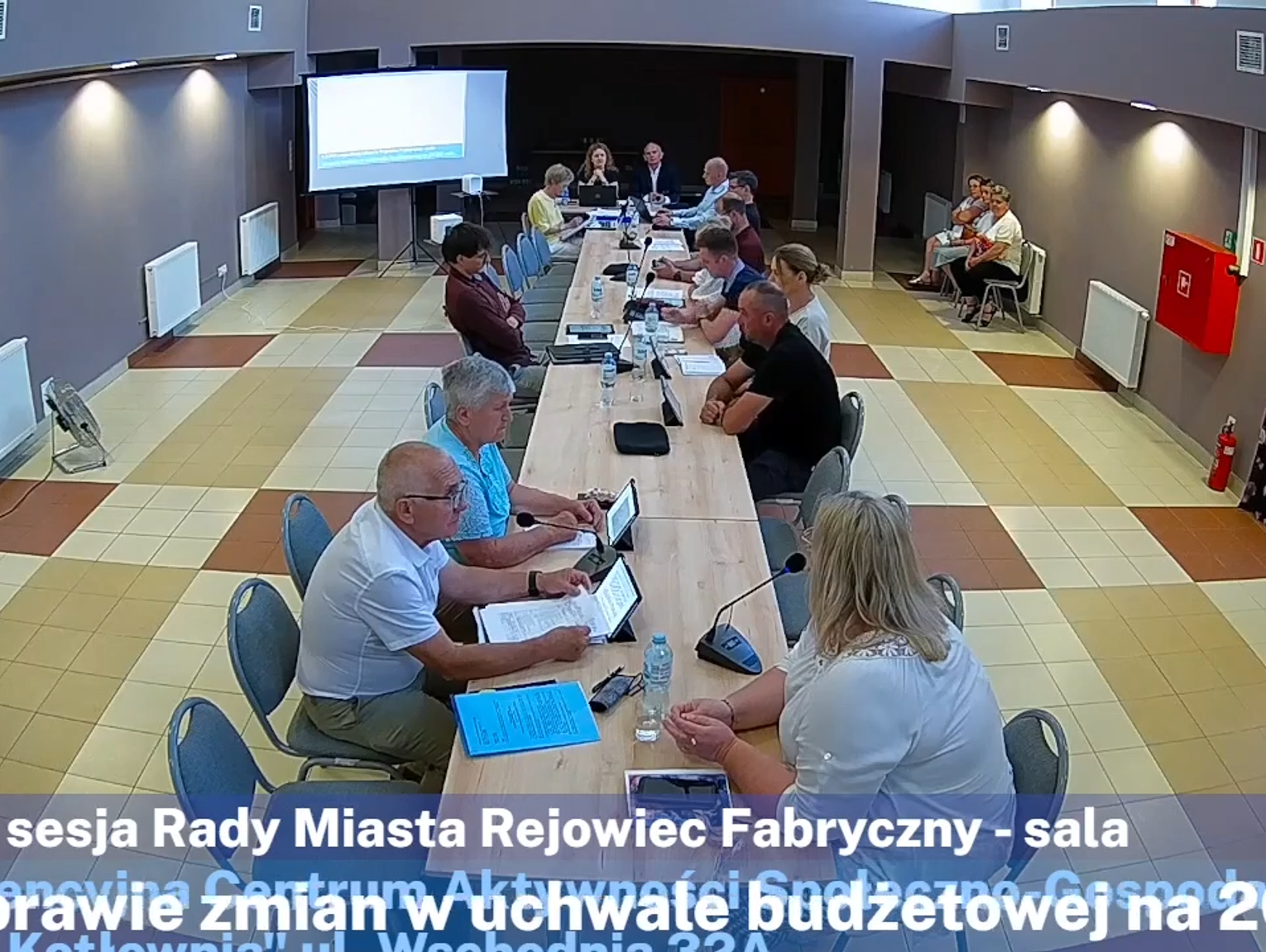 Gorąca dyskusja o miejskich finansach. Radni pytali o wynagrodzenia, kredyty i wzrost przychodów ZWiK
