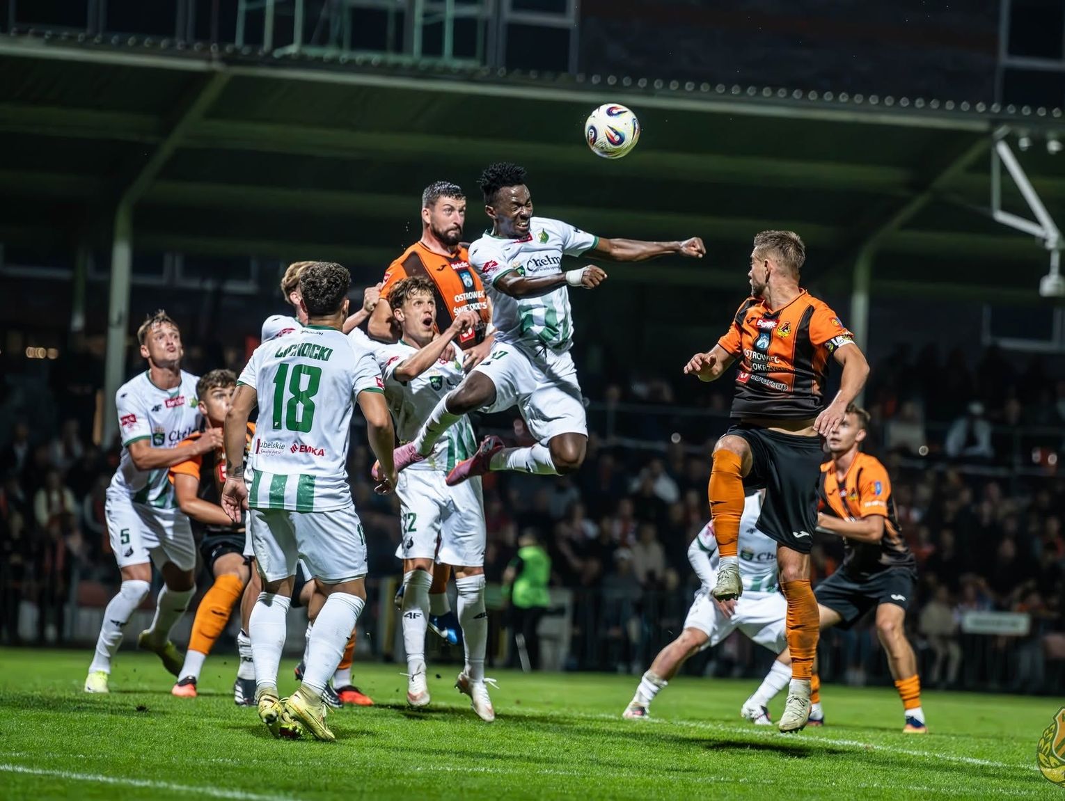 III liga. Podział punktów w czołówce