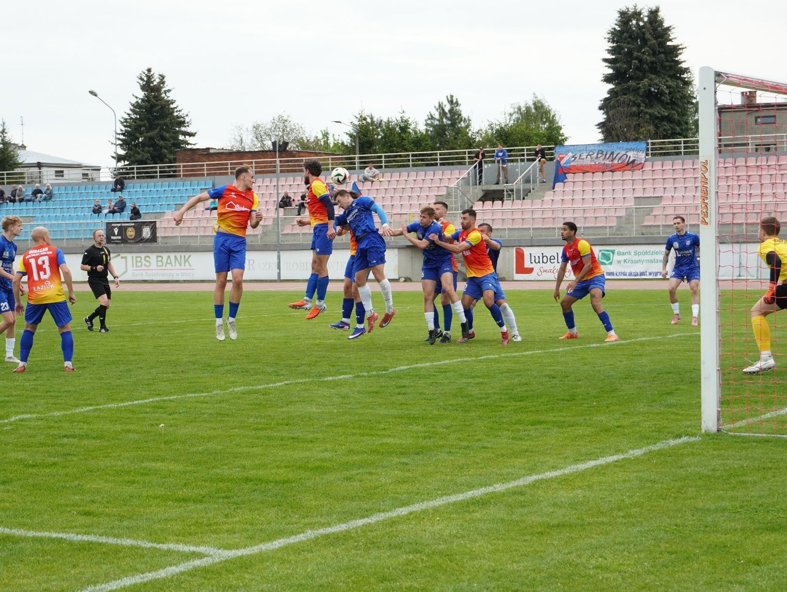 IV liga. Zostały cztery kolejki