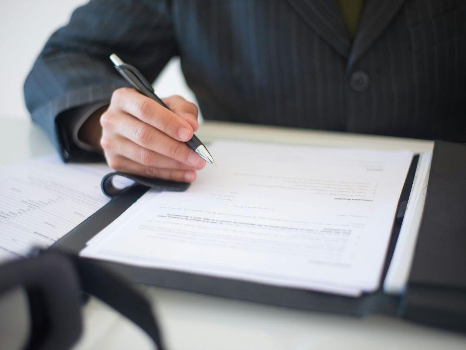 Jak otworzyć firmę przez internet na Firmove.pl? Z nowym wnioskiem to łatwiejsze, niż myślisz!