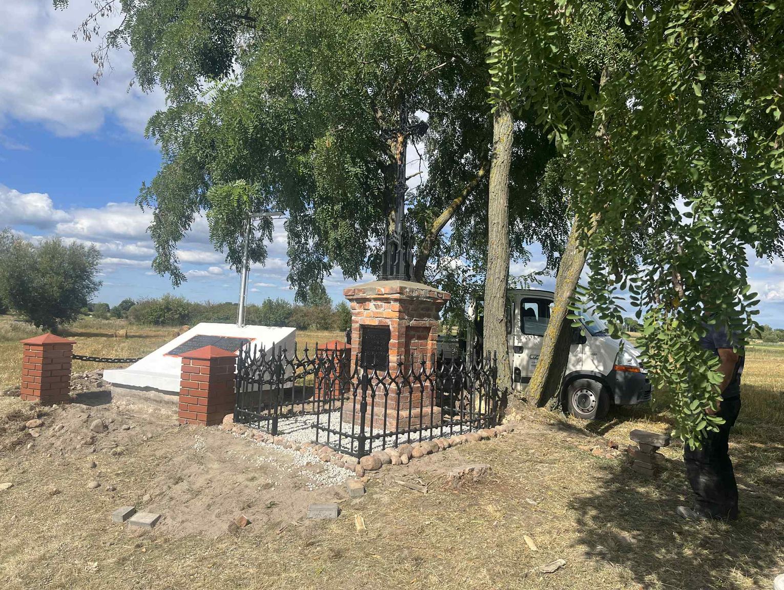 Gm. Urszulin. Kapliczka w Starym Andrzejowie odzyskuje dawny blask