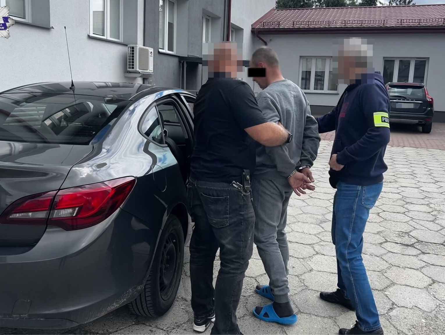 Koszmar rodziny z Krasnegostawu. Agresor rzucał w bliskich zapalonymi papierosami