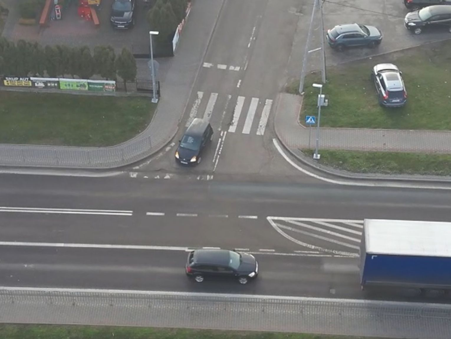 Krasnostawscy policjanci śledzili kierowców z drona. Ujawnili dużo wykroczeń [FILM]