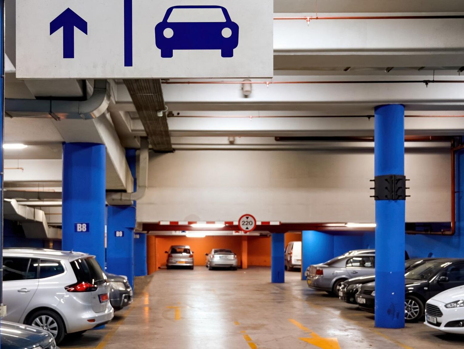 Krasnystaw. Kto zaparkuje w podziemnym parkingu, wynajętym dla urzędu miasta?