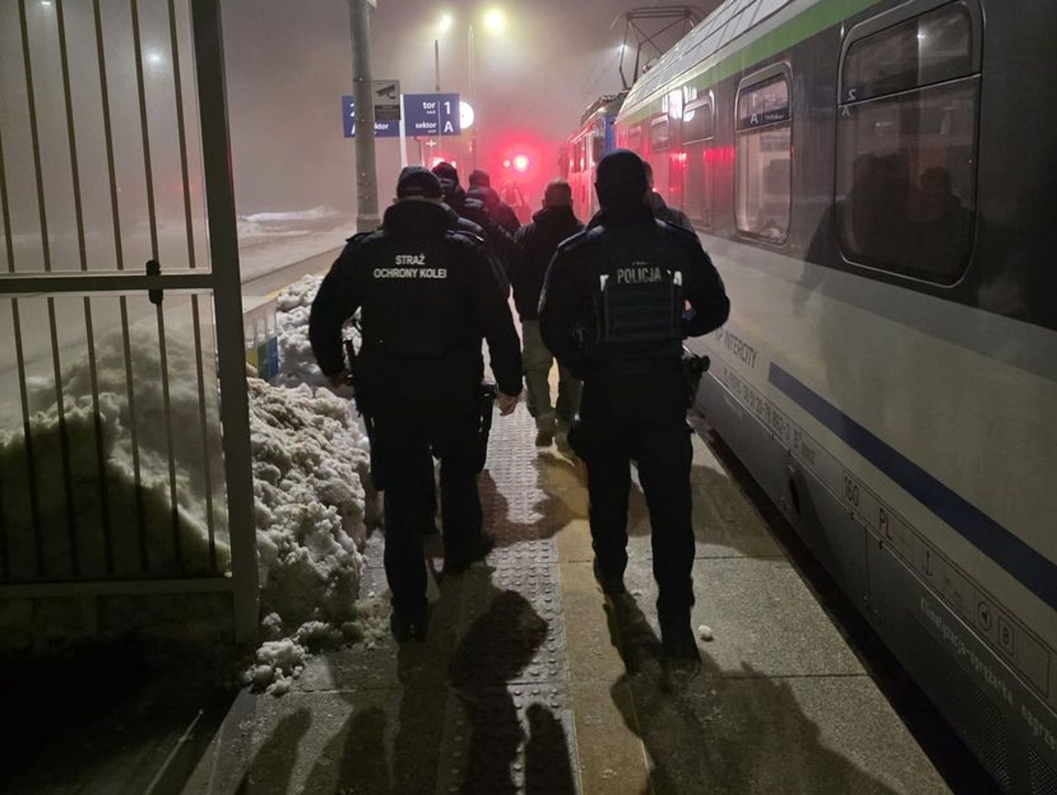 Kryminalni dopadli go w pociągu. Recydywista spędzi dwa lata w celi