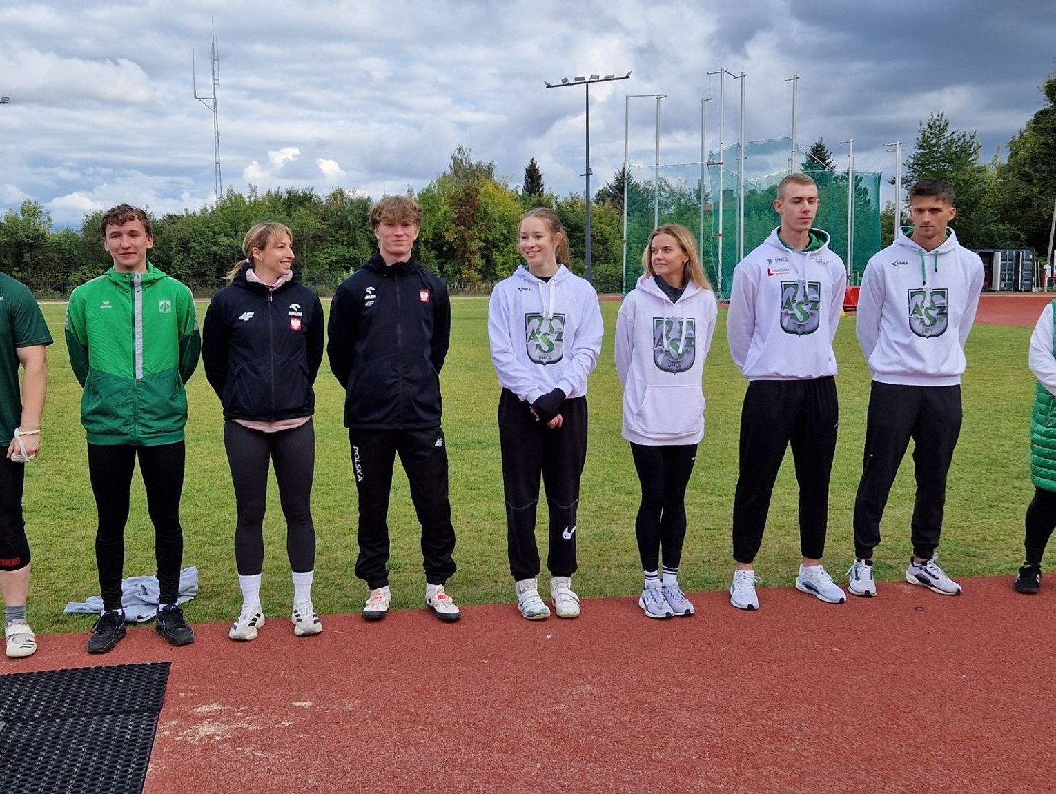 Lekkoatleci trenowali z zawodowcami