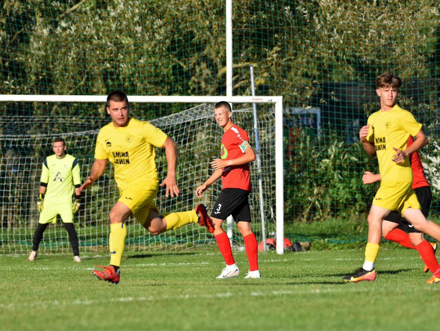 Lider B-klasy bez zmian