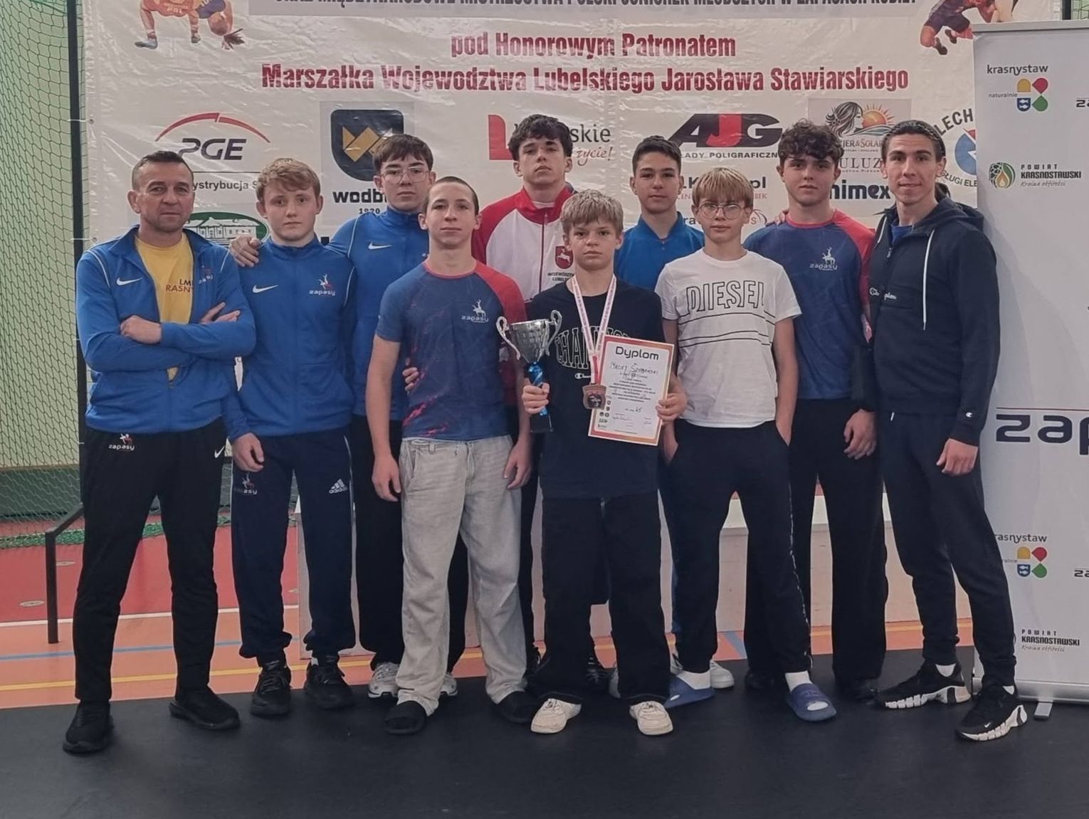 Maciej Szymański na podium w czempionacie