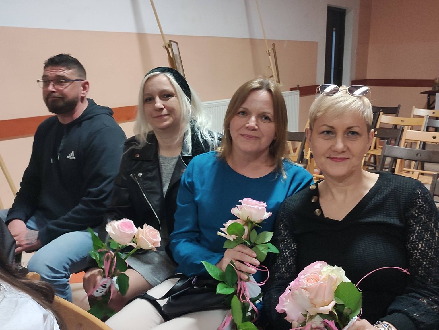 Magia niemego kina i wspólne świętowanie. Retro obchody Dnia Kobiet w Hannie [FOTO]