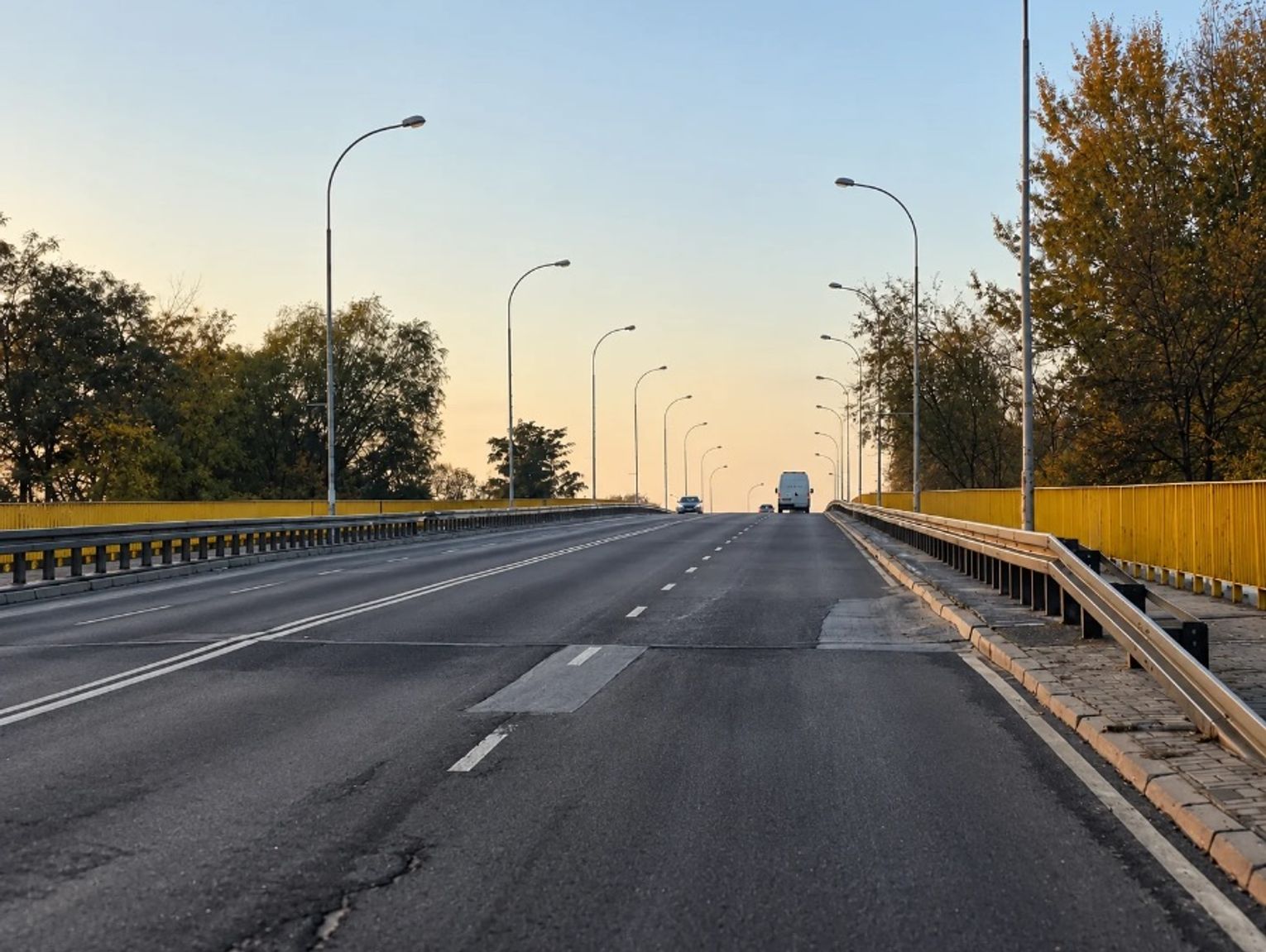 Chełm. Miała być inwestycja za 250 mln zł. Z wiaduktu odpada beton, a miastu brakuje pieniędzy