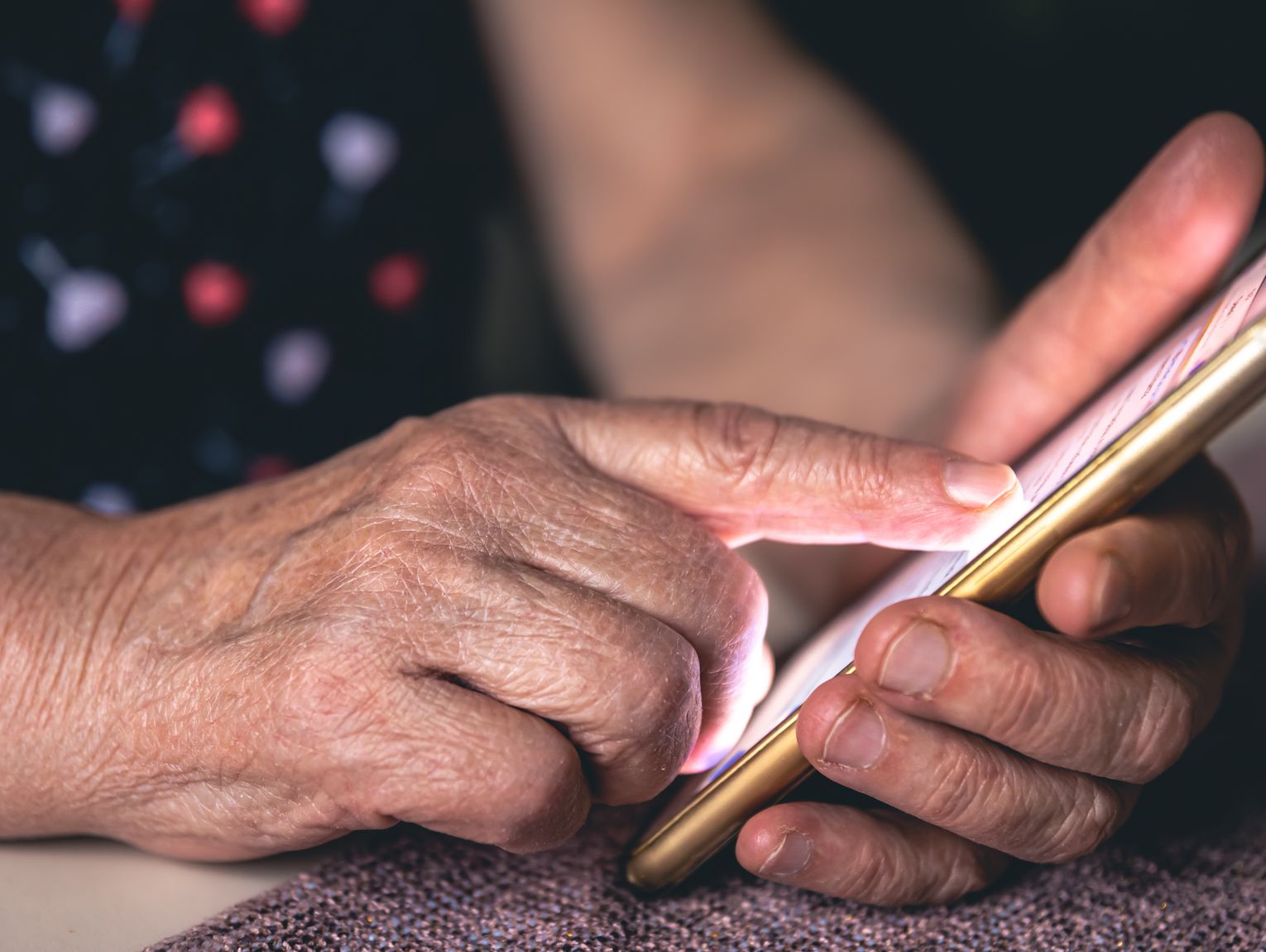 Straciła 190 tys. zł po rozmowie telefonicznej