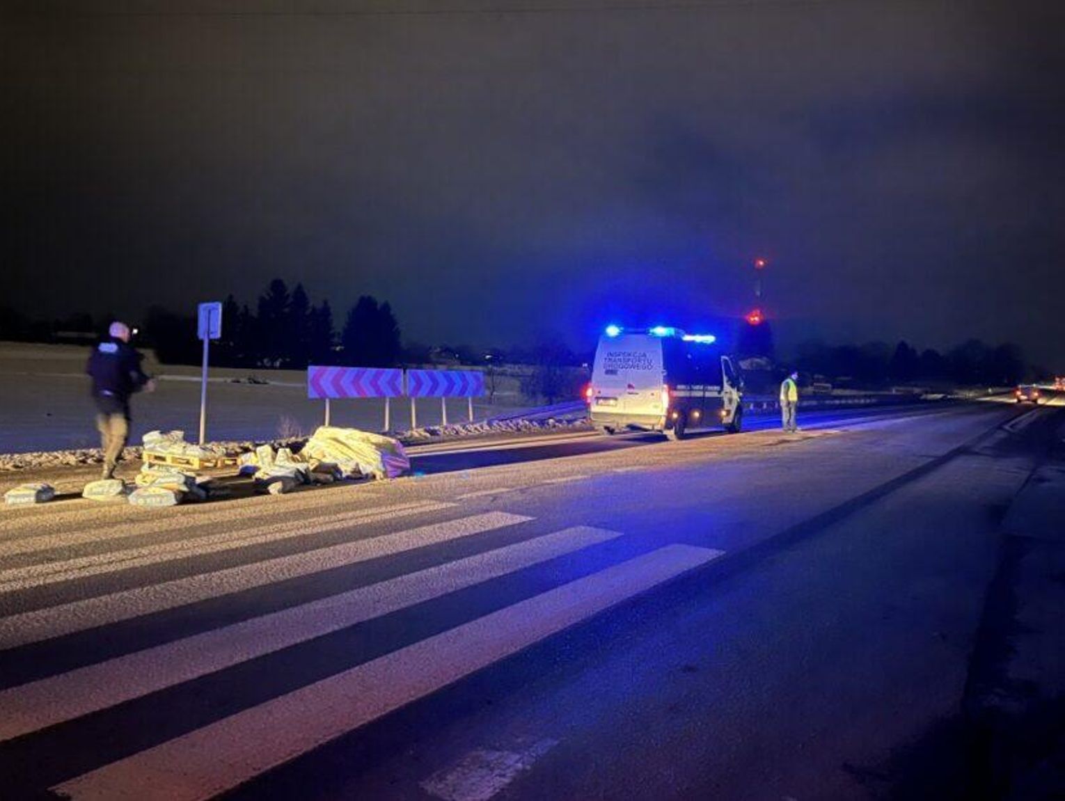 Niebezpieczny ładunek na krajowej dwunastce w Chełmie. To mogło się źle skończyć...