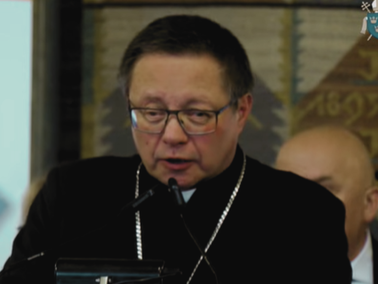 Oszuści wykorzystali wizerunek kardynała Rysia. Kuria reaguje