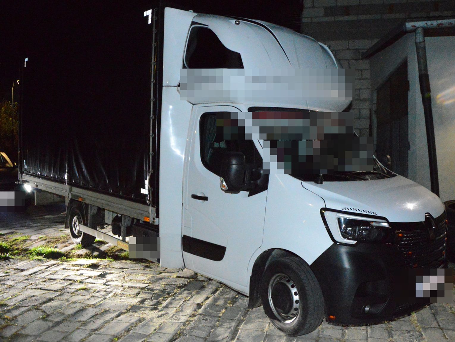 Pijany kierowca zatrzymany dzięki czujności dwóch funkcjonariuszek Służby Celno-Skarbowej