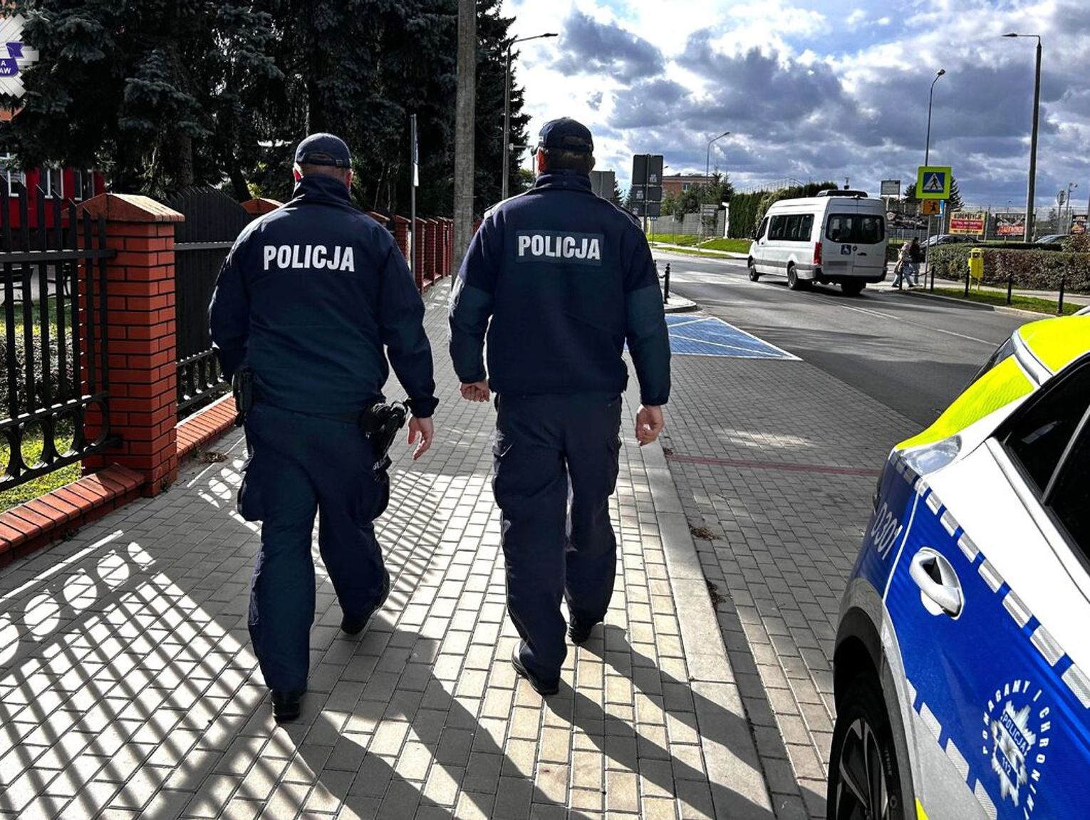 Policja wzmacnia kontrole przy szkołach w mieście i powiecie krasnostawskim