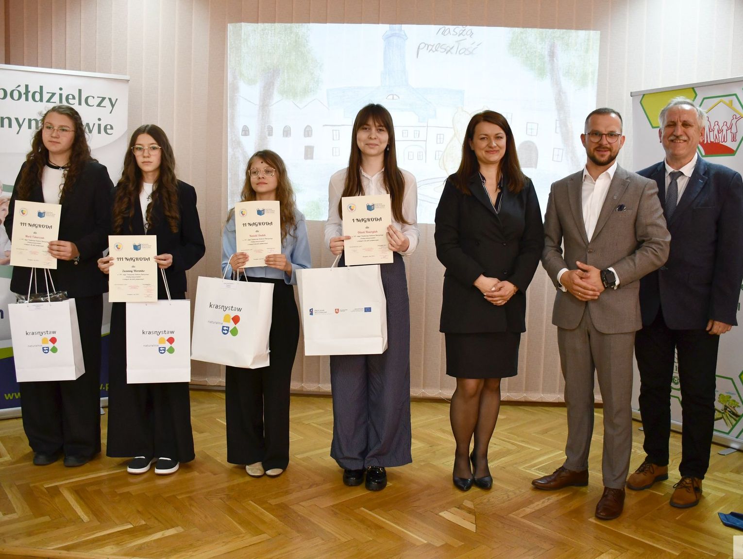 Pow. krasnostawski. „Ocalmy naszą przeszłość” – młodzież w hołdzie historii