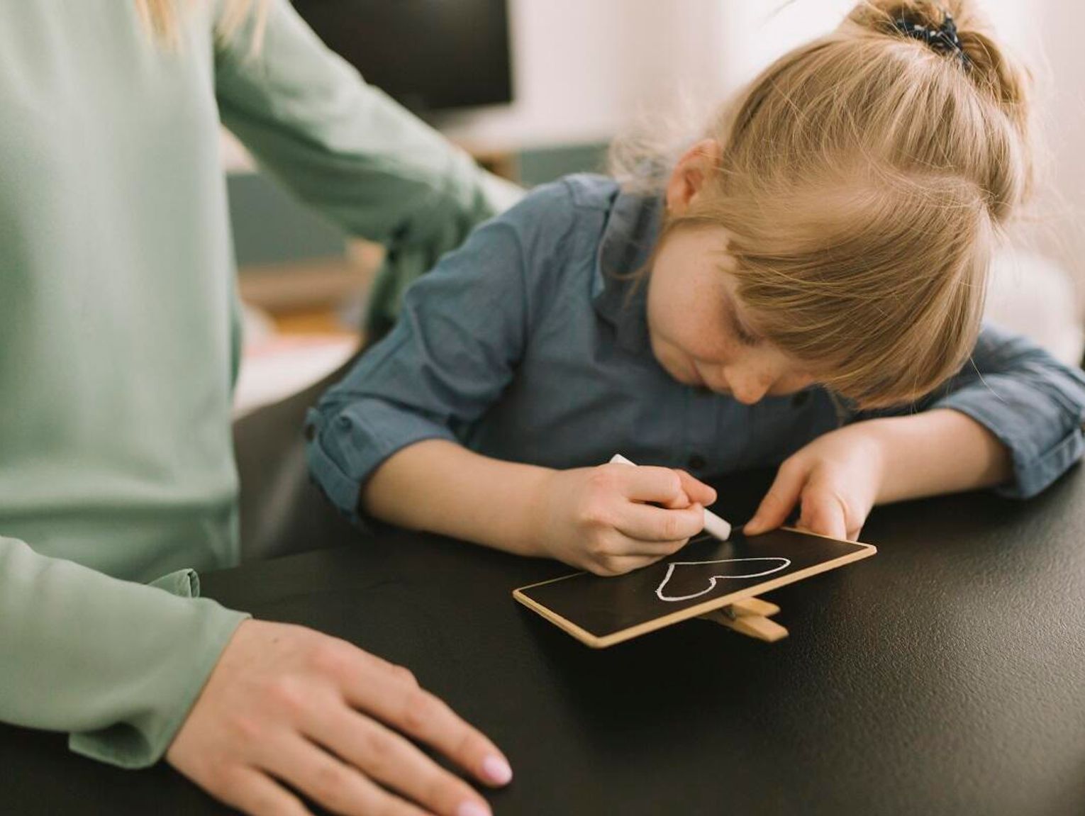 Pow. krasnostawski. Wynagrodzenia dla rodzin zastępczych w górę. Radni podjęli jednogłośną decyzję