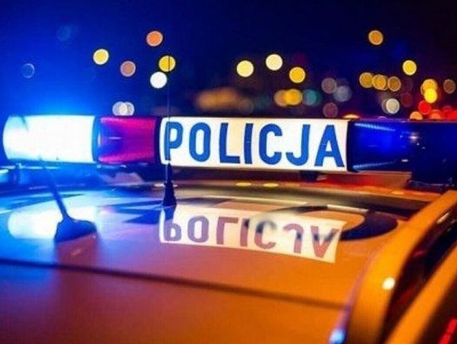 Powiat chełmski. Mercedesem wjechała w gminne ogrodzenie