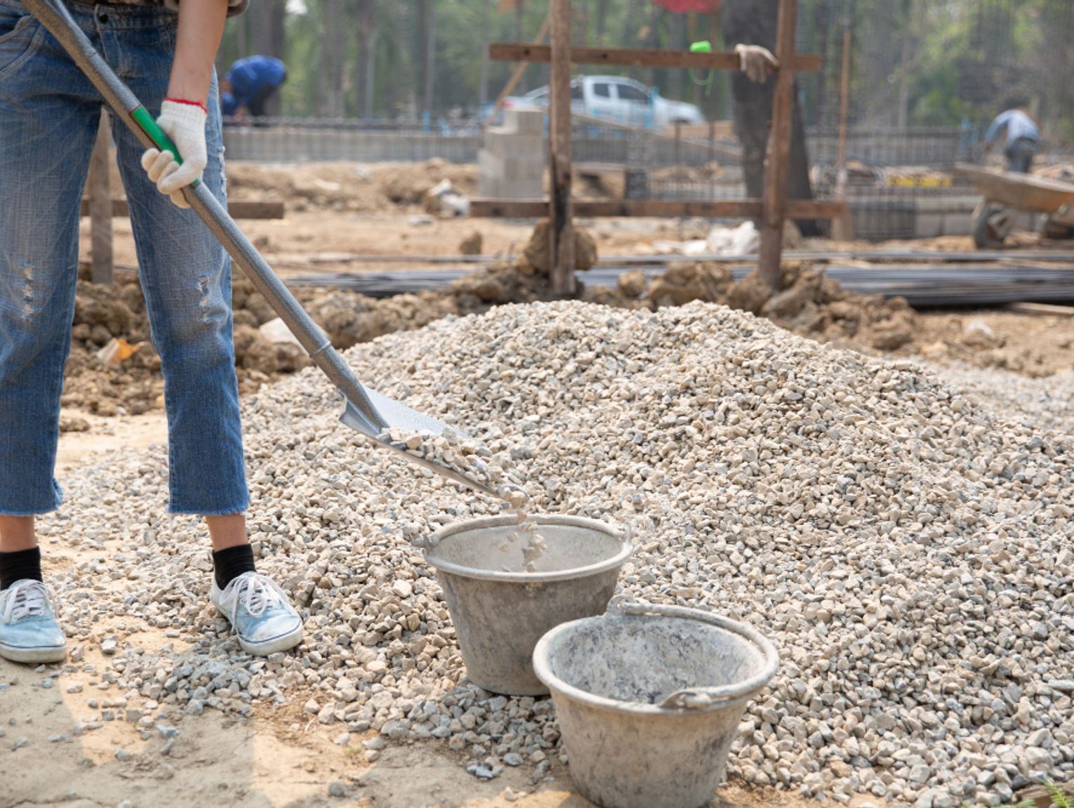Powiat chełmski. Nie sprzeciwiają się, a wręcz cieszą. Rada sołecka alarmuje w sprawie chodnika w Rakołupach Dużych